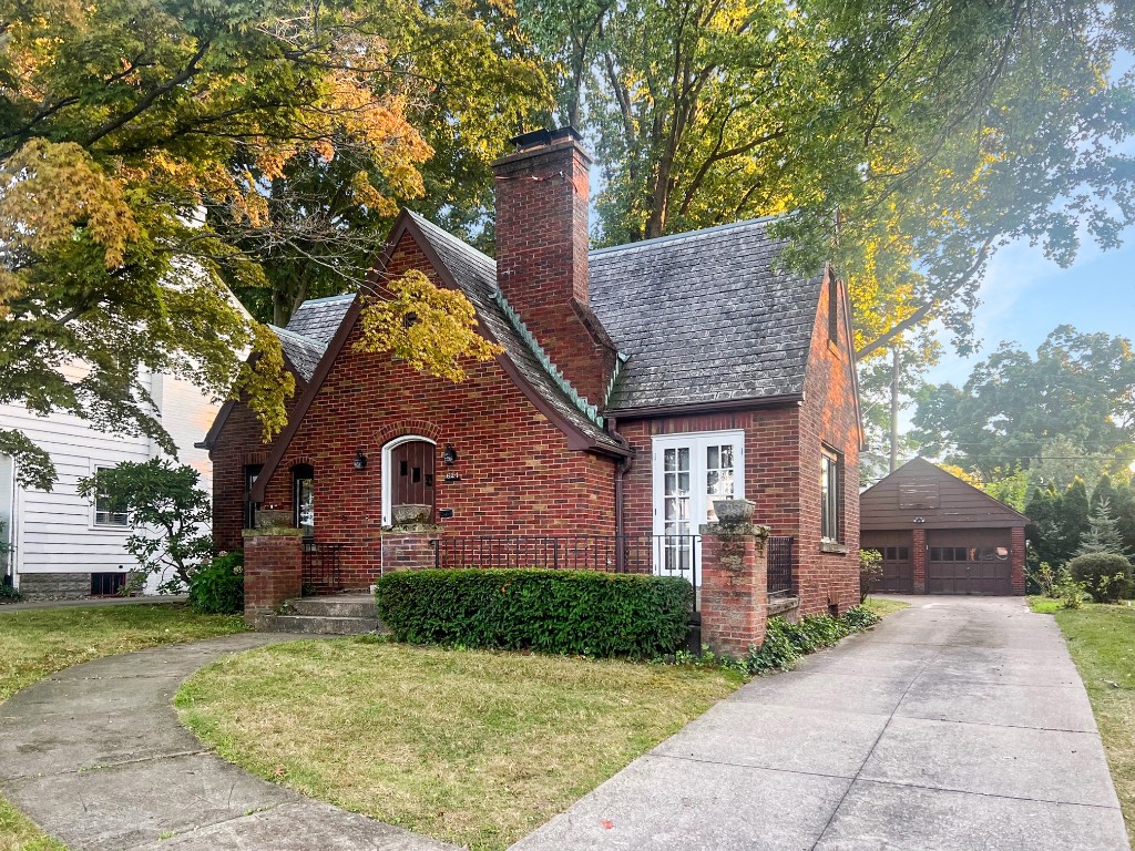 Pittsburgh Ave, Erie, PA 16505