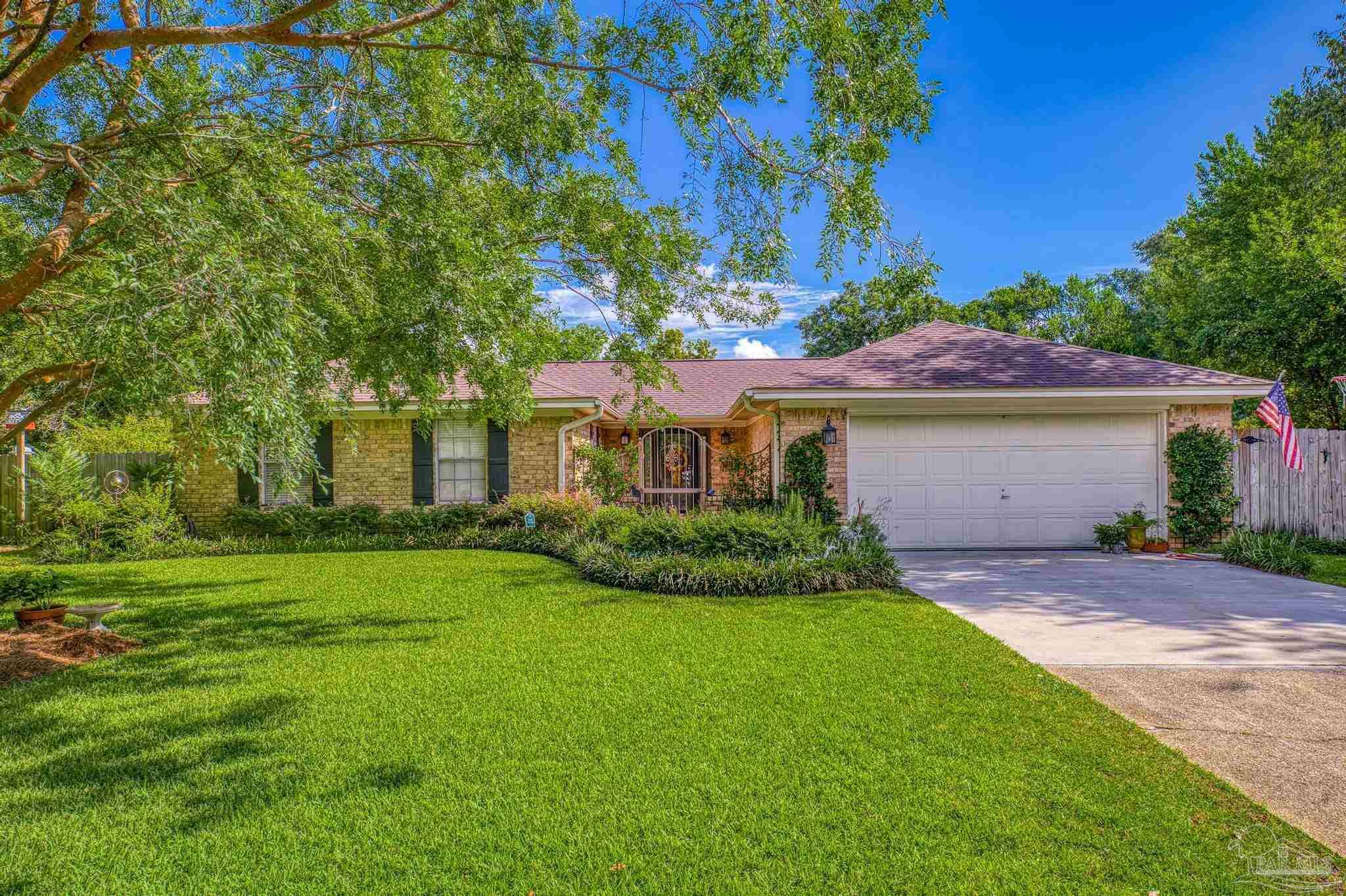 April Rd, Pensacola, FL 32504