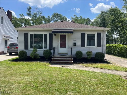 11609 Lawndale Dr, Parma Heights, OH, 44130-4356 | Card Image
