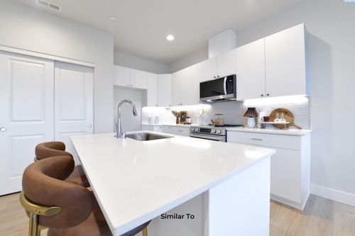 4513 Road 114, Pasco, WA, 99301-6389 | Card Image