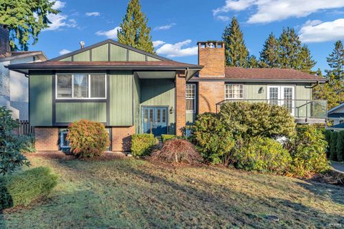 2731 Daybreak Ave, Coquitlam, BC, V3C2E8 | Card Image
