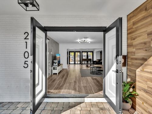 2105 Ne 62nd St, Fort Lauderdale, FL, 33308-2101 | Card Image