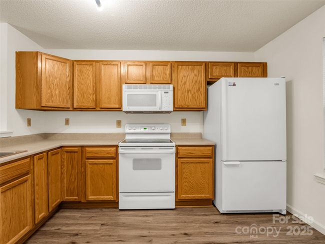 2403 Deermouse Way, Condo with 2 bedrooms, 2 bathrooms and null parking in Hendersonville NC | Image 16