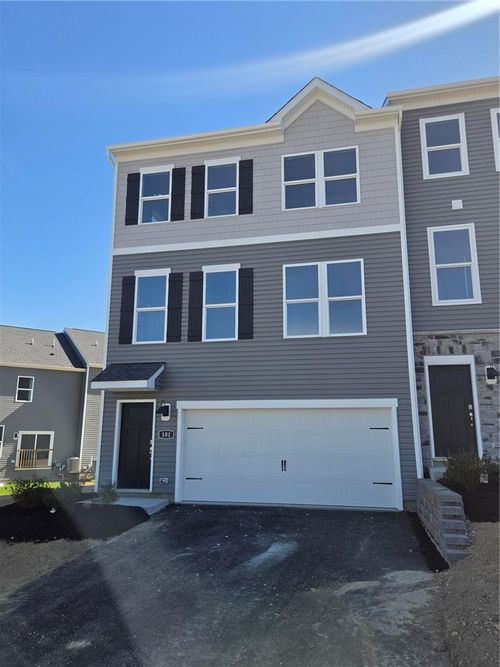 101 Laurel Hills Dr, Sarver, PA, 16055-9754 | Card Image