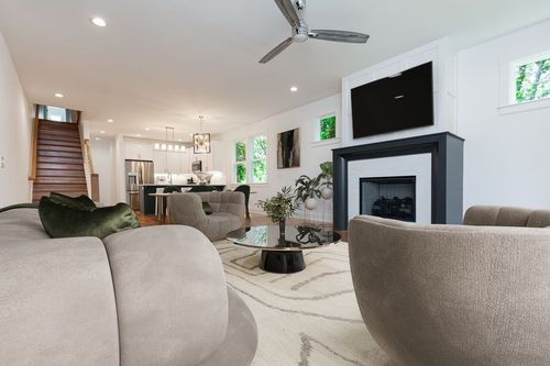 799 Fairwin Ave, Nashville, TN, 37216-3650 | Card Image