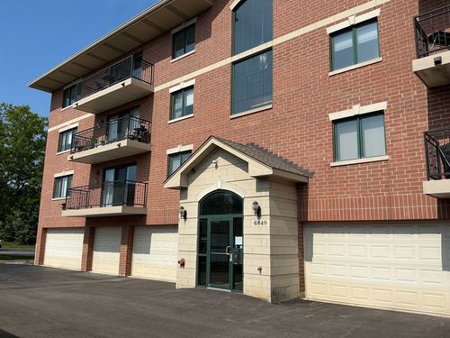 301-6840 W Winding Trl, Oak Forest, IL, 60452-5219 | Card Image
