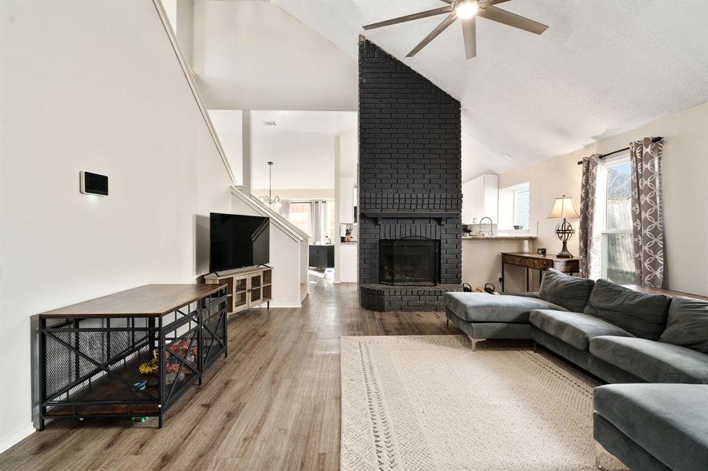 Ashmount Ln, Arlington, TX 76017