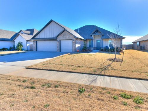 2520 Everton Ln, Norman, OK, 73071-2085 | Card Image