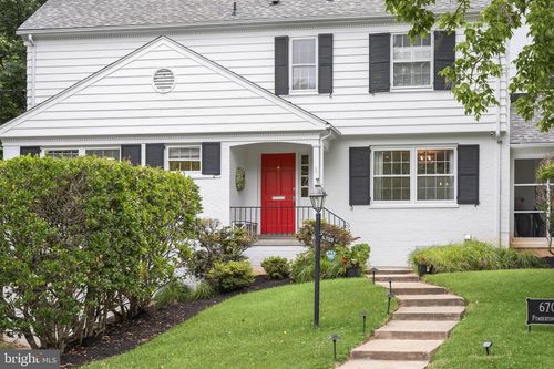 6709 Pemberton St, BETHESDA, MD, 20817-6005 | Card Image