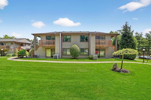 48 Scenic Vw, Yorktown Heights, NY, 10598-5139 | Card Image