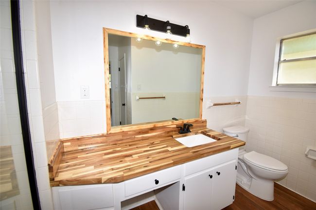 2013 S High St, House other with 3 bedrooms, 2 bathrooms and null parking in Brady TX | Image 10