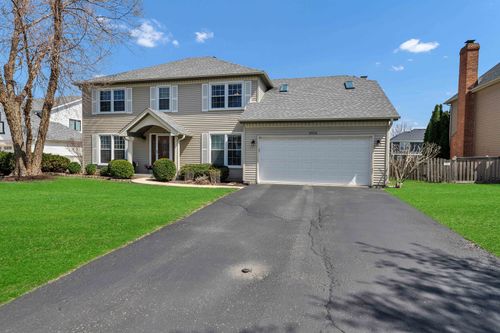 3916 Nighthawk Ct, Naperville, IL, 60564-5748 | Card Image