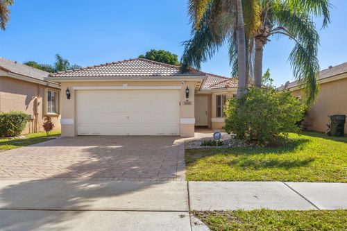 3800 Woodfield Dr, Coconut Creek, FL, 33073-2239 | Card Image