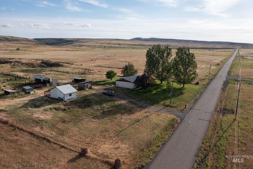 3115 Farm To Market Rd, Midvale, ID, 83645-5319 | Card Image