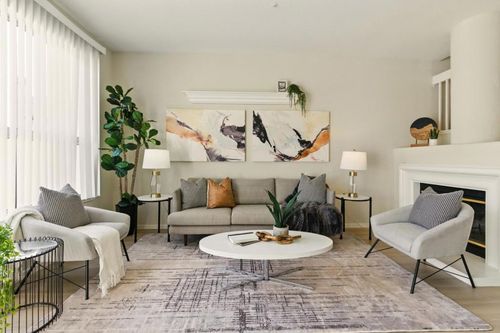 583 Shoal Cir, Redwood City, CA, 94065-2204 | Card Image