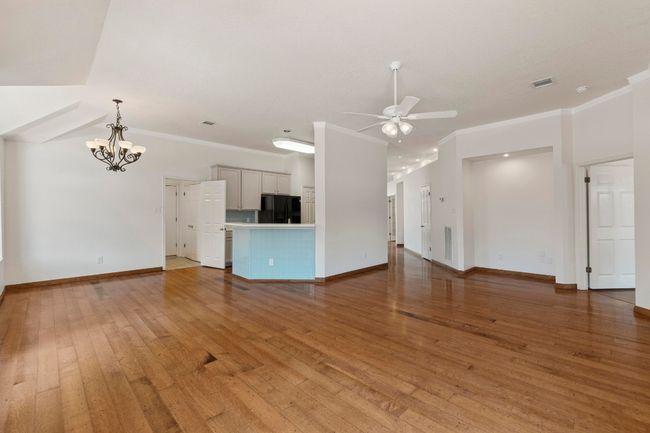 Perfect for entertaining, relaxing & playing | Image 11