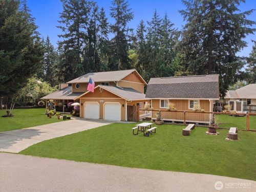 17827 Overlake Ct Se, Yelm, WA, 98597-9012 | Card Image