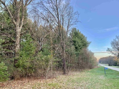 N8503 County Rd N, NESHKORO, WI, 54960-8811 | Card Image