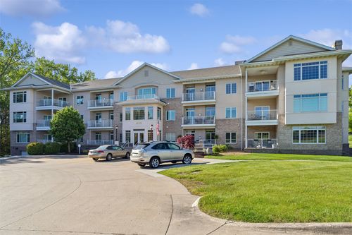 305-14100 Pinnacle Pointe Dr, Clive, IA, 50325-8365 | Card Image