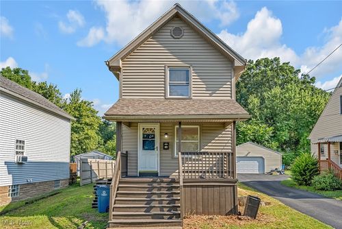 322 Ohio Ave, Girard, OH, 44420-3242 | Card Image