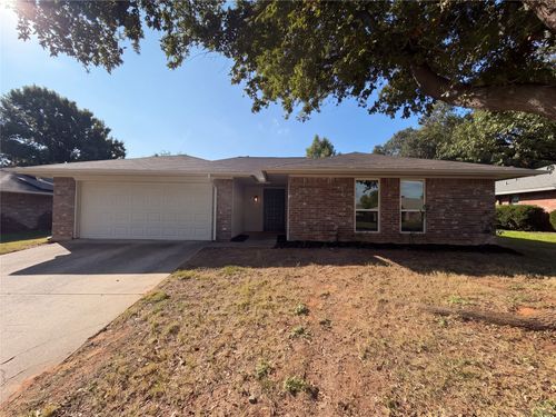 502 Anice Ln, Euless, TX, 76039-8042 | Card Image