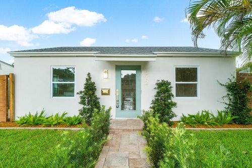 512 49th St, West Palm Beach, FL, 33407-2824 | Card Image