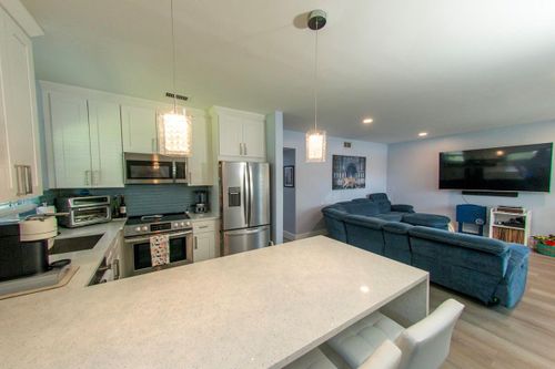 18-1991 Ne 32nd St, Lighthouse Point, FL, 33064-7655 | Card Image