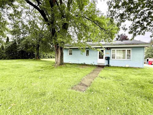 612 S West St, Winamac, IN, 46996-1615 | Card Image