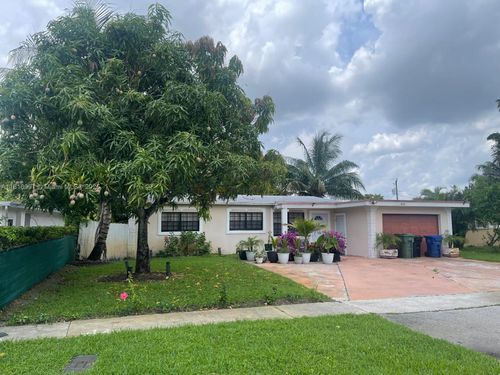 451 E Dayton Cir, Fort Lauderdale, FL, 33312-1916 | Card Image