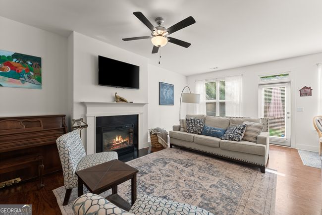 61 N Auburn Landing Pl, Townhouse with 3 bedrooms, 3 bathrooms and 2 parking in Auburn GA | Image 4