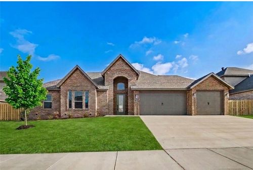 1340 Greyback Ln, Centerton, AR, 72719-4064 | Card Image