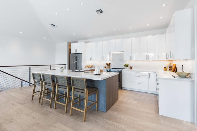 150-S-Bahama-Drive-kitchen-b | Image 13
