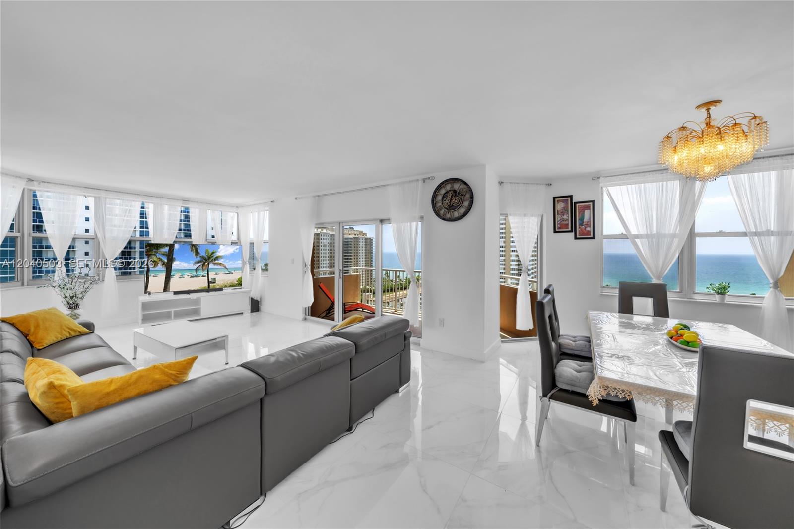 Residential Lease in Hallandale Beach
