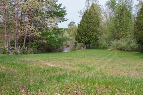 1041 Bonanza Ln, Lake Isabella, MI, 48893-8841 | Card Image