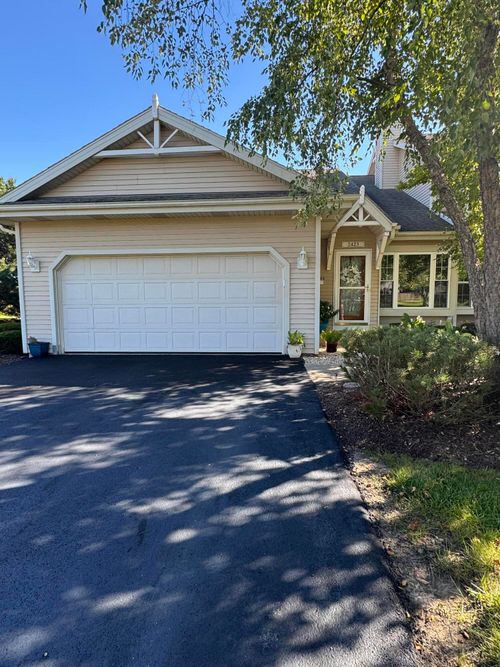 2423 11th St, Kenosha, WI, 53140-1175 | Card Image