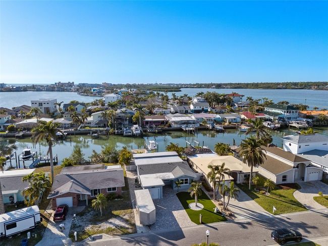 17730 Long Point Dr, House other with 3 bedrooms, 2 bathrooms and null parking in REDINGTON SHORES FL | Image 57