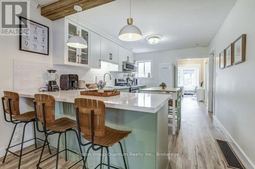 34 Vansitmart Avenue, Hamilton (Homeside), ON, L8M3A3 | Card Image