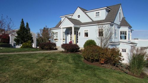 53 Skytop Rd, Ipswich, MA, 01938-1484 | Card Image