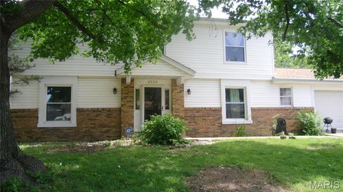 3212 West Blvd, Belleville, IL, 62221-6651 | Card Image