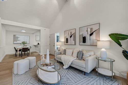 2229 Summereve Ct, San Jose, CA, 95122-3358 | Card Image