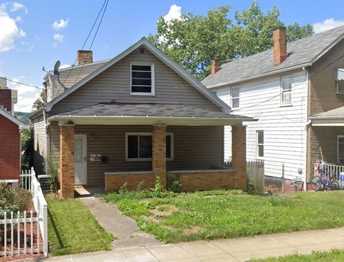 903 Beaver Rd, Ambridge, PA, 15003-2034 | Card Image