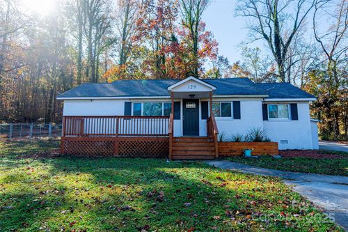 129 Lakeview Dr, Blacksburg, SC, 29702-8344 | Card Image