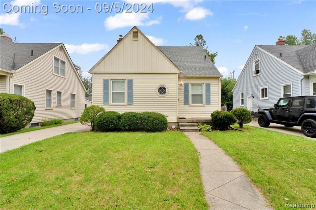 Mildred St, Dearborn, MI 48128
