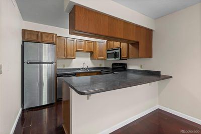 307 - 6405 S Dayton Street, Condo with 2 bedrooms, 2 bathrooms and 1 parking in Englewood CO | Image 3