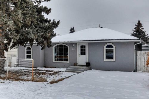 1116 37 Street Se, Home with 2 bedrooms, 1 bathrooms and 2 parking in Calgary AB | Card Image