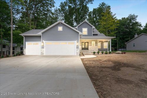 2531 Fedewood Ln, DeWitt, MI, 48820-7886 | Card Image