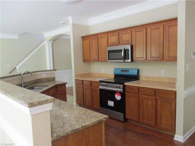 917 Avalon Acres Ln, House other with 3 bedrooms, 3 bathrooms and null parking in High Point NC | Image 28
