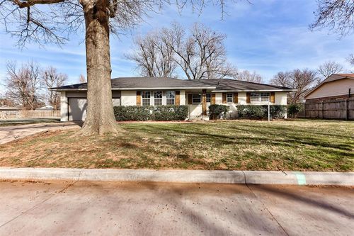 1627 Cruce St, Norman, OK, 73069-4239 | Card Image