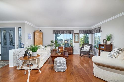 11464 Azucena Dr, San Diego, CA, 92124-2822 | Card Image