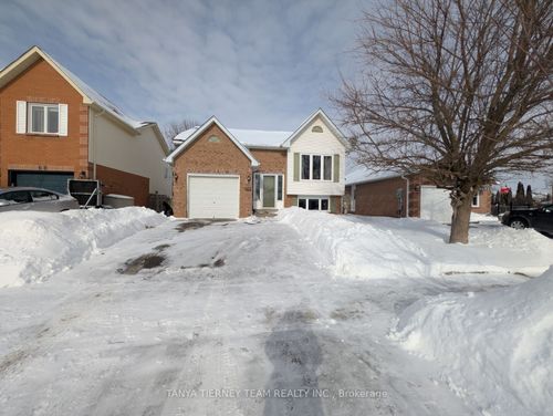 70 Freeland Avenue, Clarington, ON, L1C4S3 | Card Image
